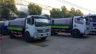 山西太原客戶再訂6臺(tái)掃路車、吸塵車、洗掃車、灑水車